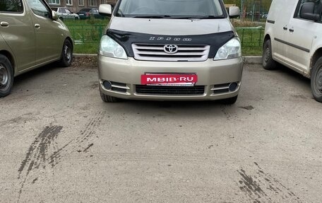 Toyota Ipsum II, 2002 год, 755 000 рублей, 7 фотография