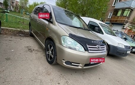 Toyota Ipsum II, 2002 год, 755 000 рублей, 5 фотография
