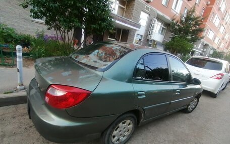 KIA Rio II, 2000 год, 150 000 рублей, 3 фотография