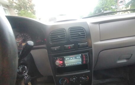 KIA Rio II, 2000 год, 150 000 рублей, 6 фотография