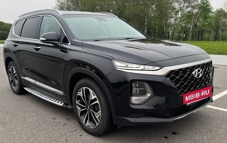 Hyundai Santa Fe IV, 2018 год, 2 350 000 рублей, 2 фотография
