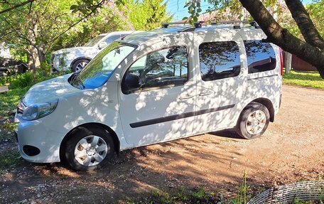 Renault Kangoo II рестайлинг, 2018 год, 1 200 000 рублей, 2 фотография