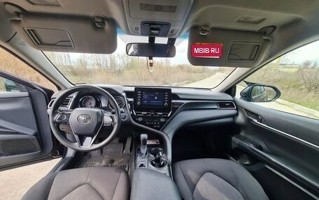 Toyota Camry, 2021 год, 1 650 000 рублей, 3 фотография
