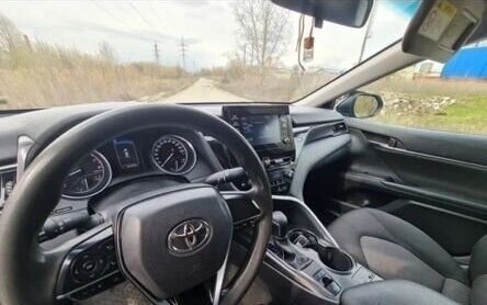 Toyota Camry, 2021 год, 1 650 000 рублей, 10 фотография