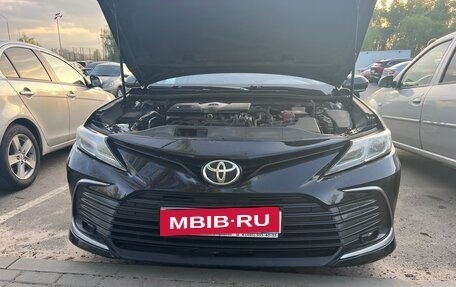 Toyota Camry, 2021 год, 1 650 000 рублей, 9 фотография