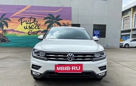 Volkswagen Tiguan II, 2020 год, 1 670 004 рублей, 2 фотография