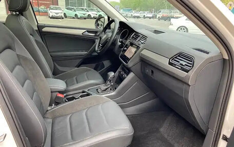 Volkswagen Tiguan II, 2020 год, 1 670 004 рублей, 13 фотография
