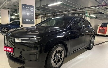BMW iX, 2022 год, 5 000 000 рублей, 16 фотография