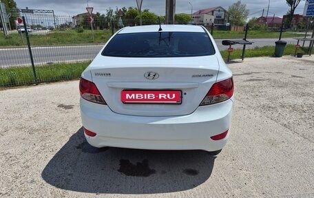 Hyundai Solaris II рестайлинг, 2013 год, 900 000 рублей, 5 фотография