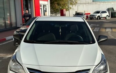 Hyundai Solaris II рестайлинг, 2016 год, 950 000 рублей, 1 фотография