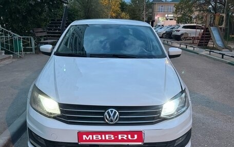 Volkswagen Polo VI (EU Market), 2011 год, 450 000 рублей, 1 фотография