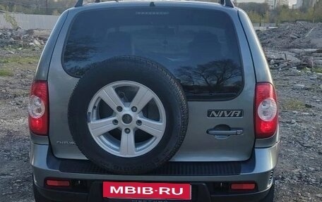 Chevrolet Niva I рестайлинг, 2015 год, 730 000 рублей, 3 фотография