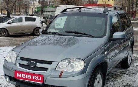 Chevrolet Niva I рестайлинг, 2015 год, 730 000 рублей, 2 фотография
