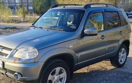 Chevrolet Niva I рестайлинг, 2015 год, 730 000 рублей, 5 фотография