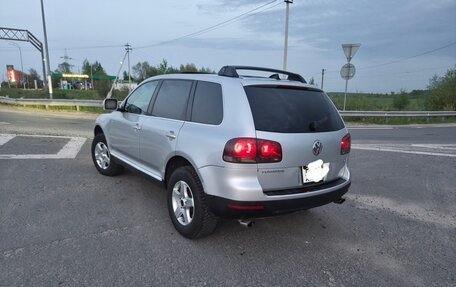 Volkswagen Touareg III, 2003 год, 599 000 рублей, 3 фотография