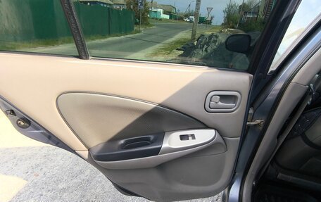 Nissan Sunny N16, 2002 год, 300 000 рублей, 8 фотография