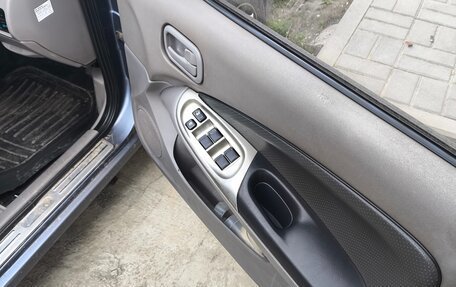 Nissan Sunny N16, 2002 год, 300 000 рублей, 22 фотография