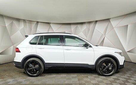Volkswagen Tiguan II, 2021 год, 4 200 000 рублей, 6 фотография