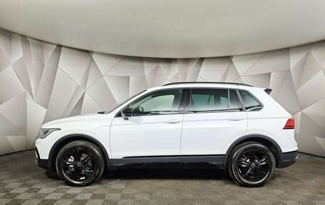Volkswagen Tiguan II, 2021 год, 4 200 000 рублей, 5 фотография