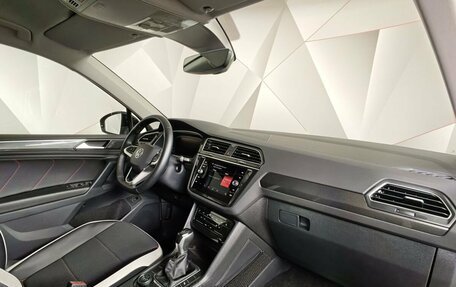 Volkswagen Tiguan II, 2021 год, 4 200 000 рублей, 13 фотография