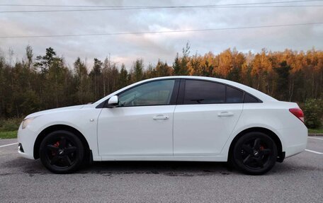 Chevrolet Cruze II, 2010 год, 445 000 рублей, 4 фотография