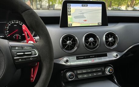 KIA Stinger I, 2018 год, 2 300 000 рублей, 5 фотография