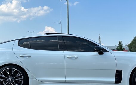 KIA Stinger I, 2018 год, 2 300 000 рублей, 3 фотография