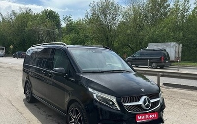 Mercedes-Benz V-Класс, 2019 год, 4 900 000 рублей, 1 фотография