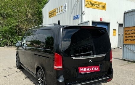 Mercedes-Benz V-Класс, 2019 год, 4 900 000 рублей, 3 фотография