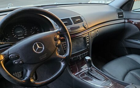 Mercedes-Benz E-Класс, 2005 год, 1 149 000 рублей, 9 фотография