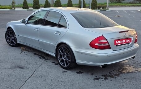 Mercedes-Benz E-Класс, 2005 год, 1 149 000 рублей, 4 фотография
