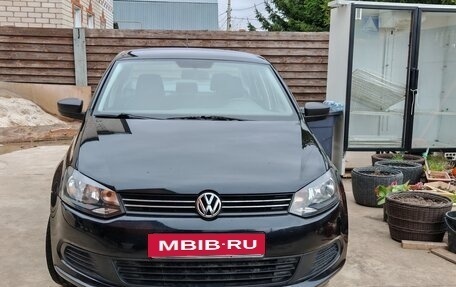 Volkswagen Polo VI (EU Market), 2014 год, 890 000 рублей, 2 фотография