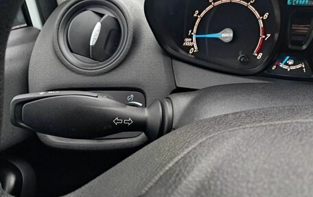 Ford Fiesta, 2016 год, 850 000 рублей, 11 фотография