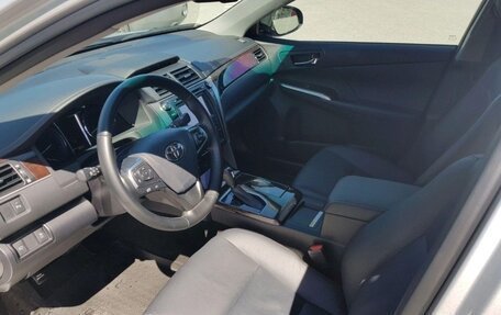 Toyota Camry, 2017 год, 2 600 000 рублей, 2 фотография