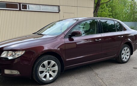 Skoda Superb III рестайлинг, 2012 год, 780 000 рублей, 20 фотография
