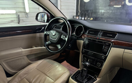 Skoda Superb III рестайлинг, 2012 год, 780 000 рублей, 15 фотография