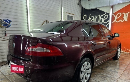 Skoda Superb III рестайлинг, 2012 год, 780 000 рублей, 28 фотография