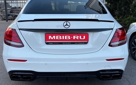 Mercedes-Benz E-Класс, 2016 год, 3 000 000 рублей, 4 фотография