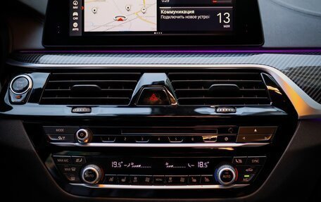BMW 5 серия, 2019 год, 4 230 000 рублей, 23 фотография