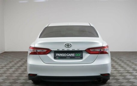 Toyota Camry, 2021 год, 2 750 000 рублей, 13 фотография