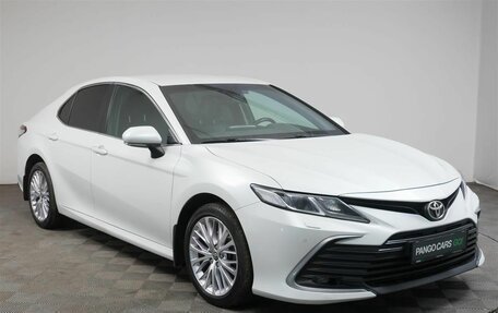 Toyota Camry, 2021 год, 2 750 000 рублей, 16 фотография