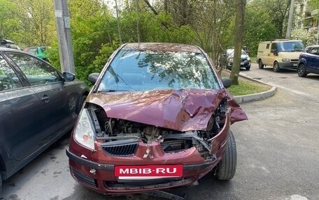 Mitsubishi Colt VI рестайлинг, 2006 год, 100 000 рублей, 5 фотография