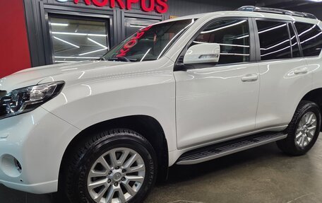 Toyota Land Cruiser Prado 150 рестайлинг 2, 2017 год, 4 150 000 рублей, 1 фотография