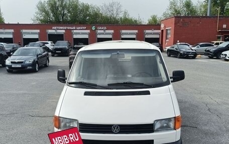 Volkswagen Transporter T4, 2001 год, 765 000 рублей, 2 фотография