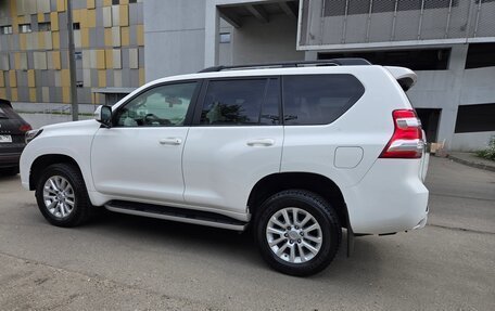 Toyota Land Cruiser Prado 150 рестайлинг 2, 2017 год, 4 150 000 рублей, 10 фотография