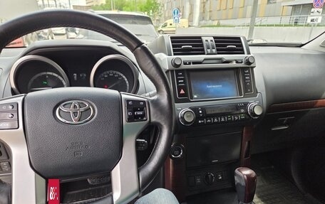 Toyota Land Cruiser Prado 150 рестайлинг 2, 2017 год, 4 150 000 рублей, 26 фотография