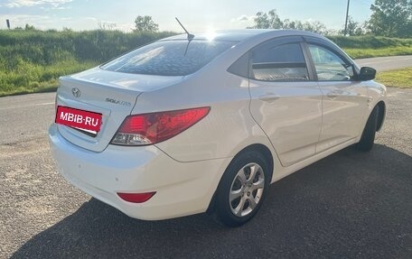 Hyundai Solaris II рестайлинг, 2012 год, 750 000 рублей, 3 фотография