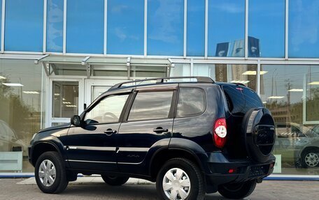 Chevrolet Niva I рестайлинг, 2011 год, 445 000 рублей, 3 фотография