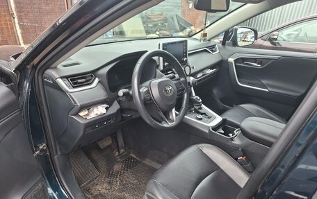 Toyota RAV4, 2020 год, 3 070 000 рублей, 6 фотография