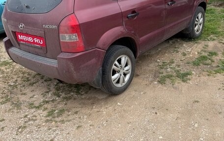 Hyundai Tucson III, 2004 год, 749 000 рублей, 4 фотография